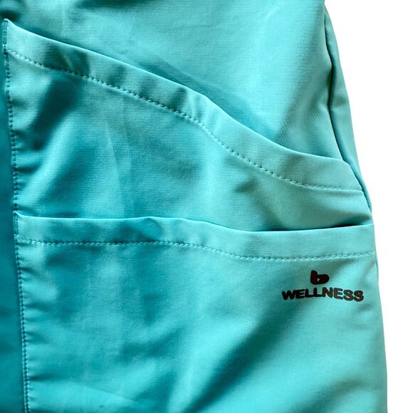 Barco One Wellness Womens Scrub Top Medium Aqua Blue Crossover V-Neck Short Slee - Picture 2 of 8